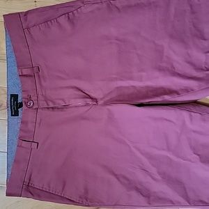 Banana Republic salmon Aiden chino 35w